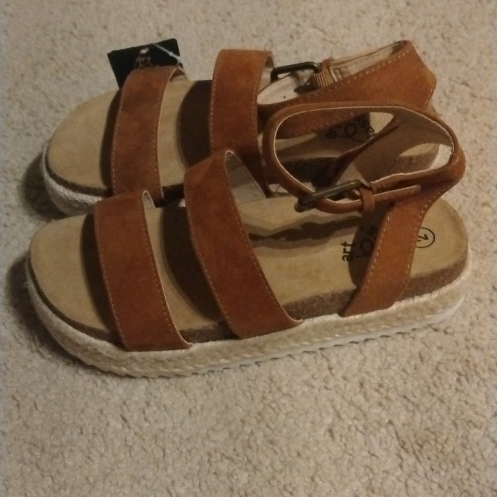 Girl's Sandals: Size 2 by Art Class . Nwts ( no box ) !!